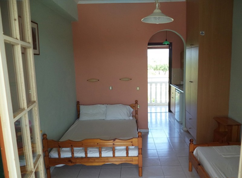 Nikos Studios, Double studio
