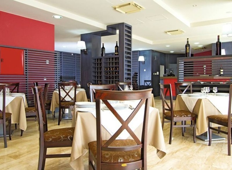 Caybeach Sun Hotel, Restaurant