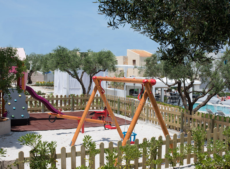 sundance - playground.jpgresize for umbraco.jpg