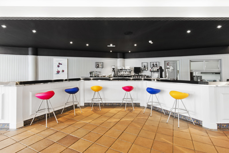 Snack Bar 1