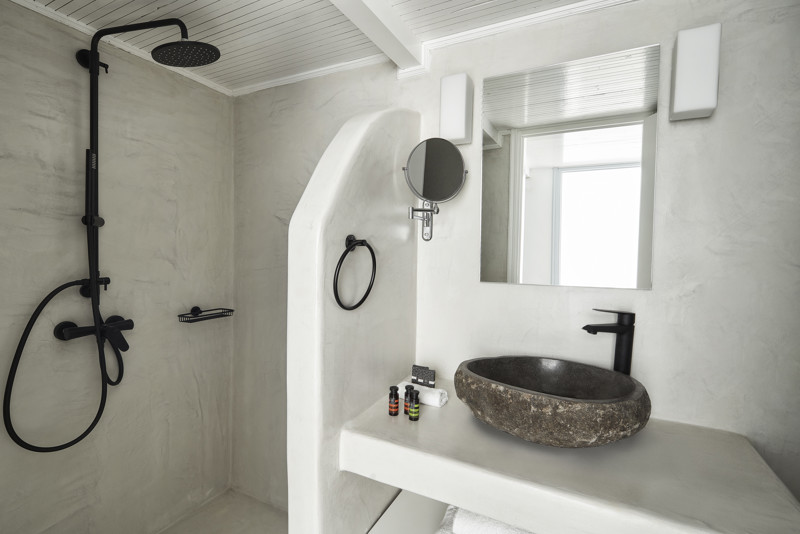 Mr and Mrs White. Bathroom in Family Suite