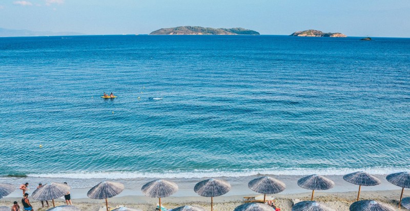 Plaza Resort Skiathos. Beach Area
