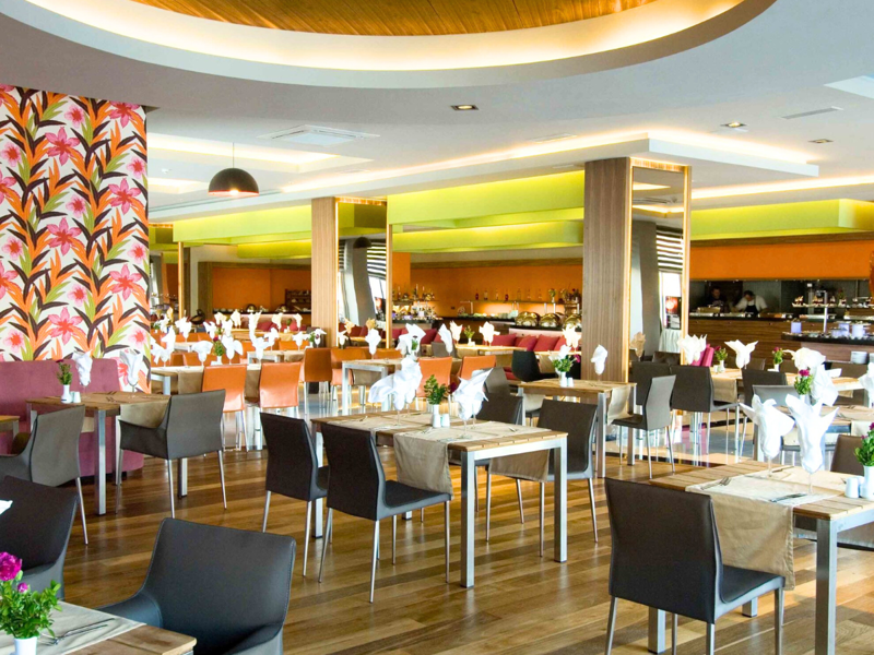 Hotel Restaurant in Casa De Maris