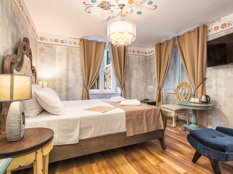 Superior Room at Plaza Marchi