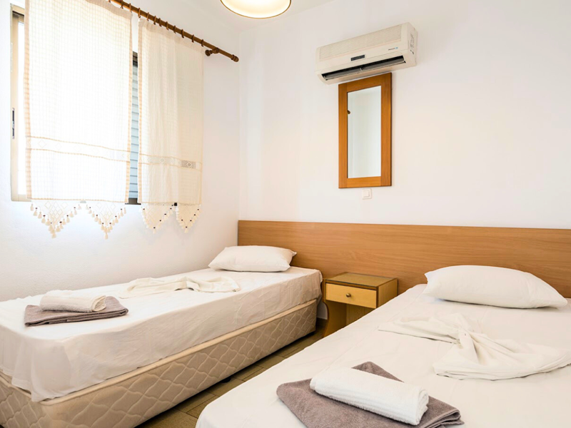 Standard Studio Twin Beds at Kardamena Holiday Apartments