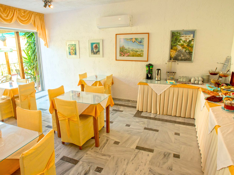 Dining Area at Neos Ikaros