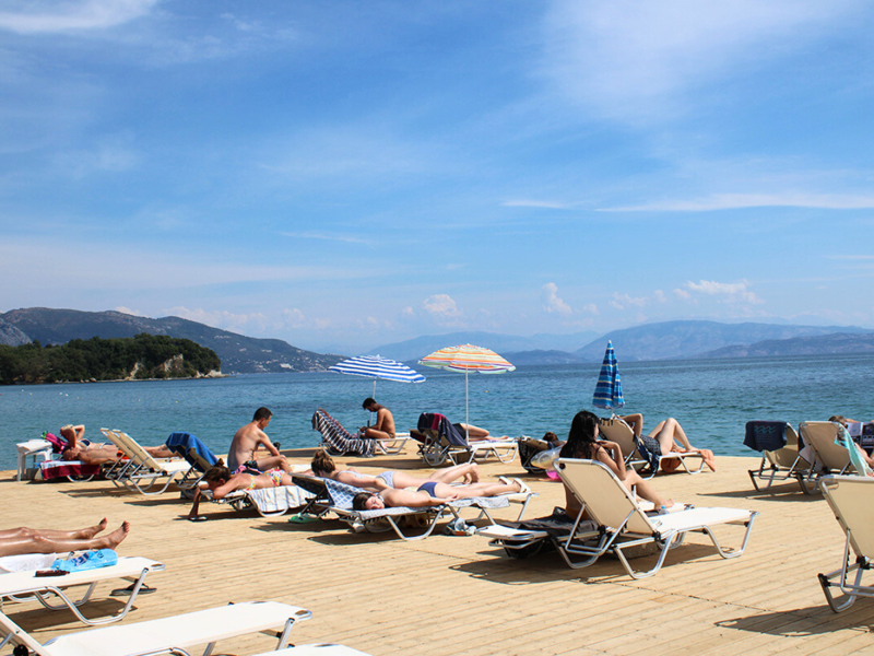 Dassia Beach Hotel, Pier sunbathing area