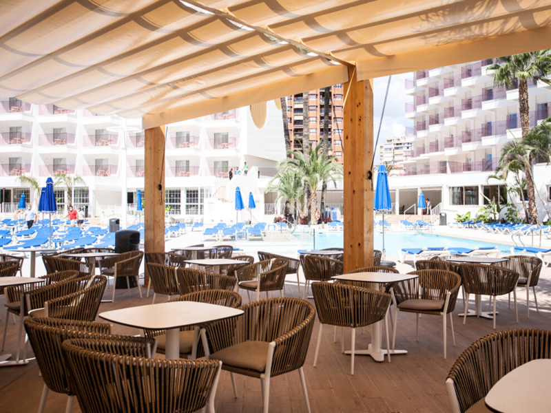 Pool Dining Area at Ambassador Playa II