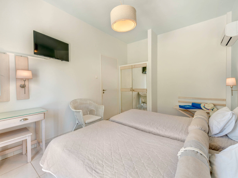 Quadruple Room Bed at Benois Hotel Syros