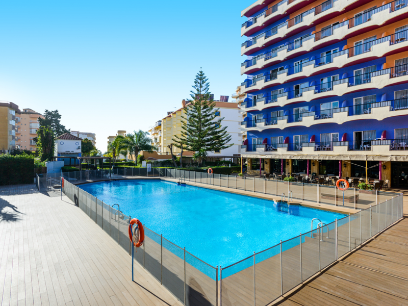 Pool at Monarque Fuengirola Park